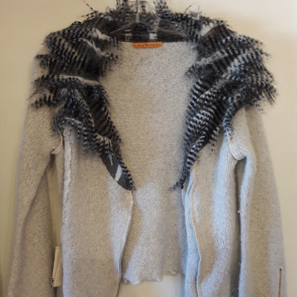 By deep Los Angeles Jacket/Sweater with Faux Fur